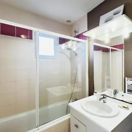 Maison Familiale Ensoleillee - 6 Pers. - Fr-1-879-31 *
